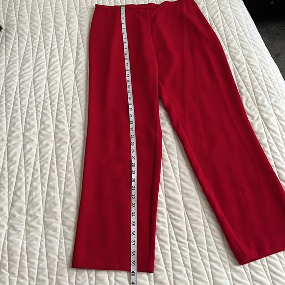 Natori Red Crepe Slim Pants Size Medium - Picture 13 of 13